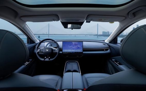 极狐T1全新升级，开创智能电动座舱新纪元