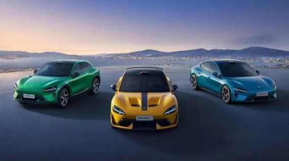 2023年8月车企销量大比拼：传统车企与新势力的激烈角逐