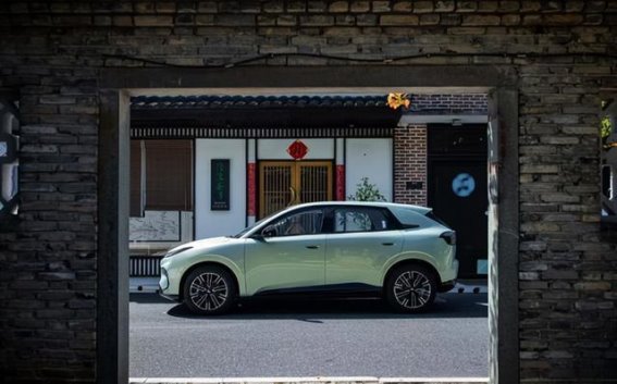 极狐T1：以创新配置引领A0级纯电市场新标准