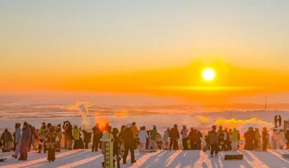 破解冰雪旅游与避寒康养的气象密码