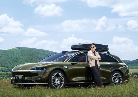 享界S9T黑曜套件版官图发布，黑色系成就更具冲击力的外观