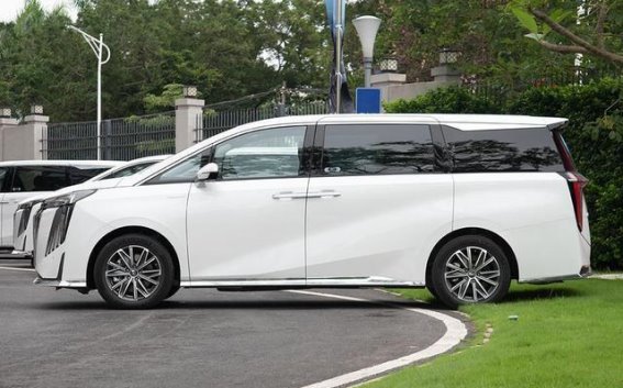 M8系列重磅优惠，家庭用车的新选择