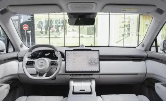 极氪7X OTA6.5升级：智能与安全的双重革新，为家庭出行提供完美解决方案