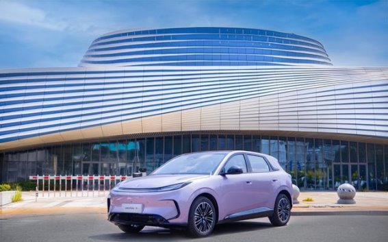 极狐T1：健康座舱与创新设计引领未来出行