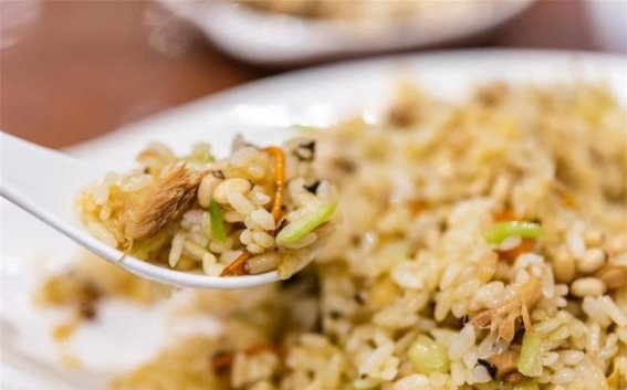 江苏的美食世界：十三城市的饮食奇观