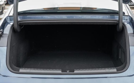 零跑C01与银河星耀8全方位对比：哪款13万级中大型家轿更值得入手