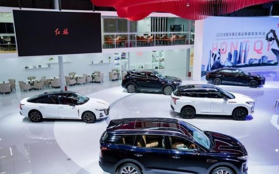 一汽红旗900V平台新车型发布，天工系列引领豪华纯电新标准