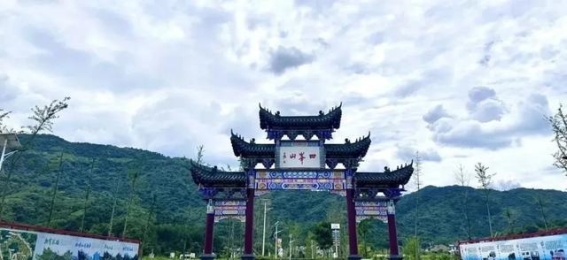 这座宝藏小城，凭身份证打卡即可免费尝正宗百年武昌鱼