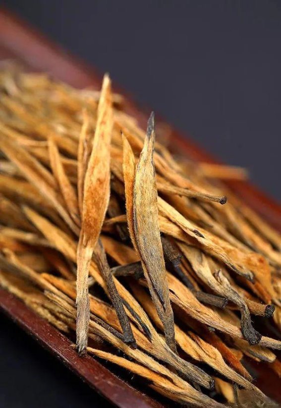 红茶会上火吗？科学揭秘美拉德反应与个体差异