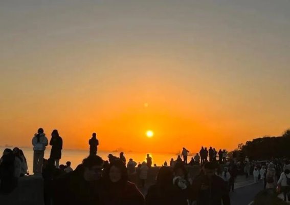 当日出与城市融合——宝山滨江的商业与文化新机遇