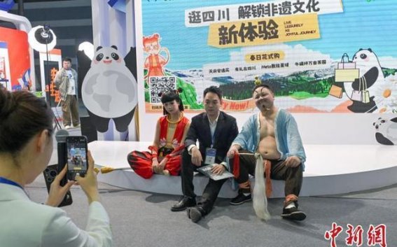 四川乐山：美食与文化交织的旅游经济新篇章