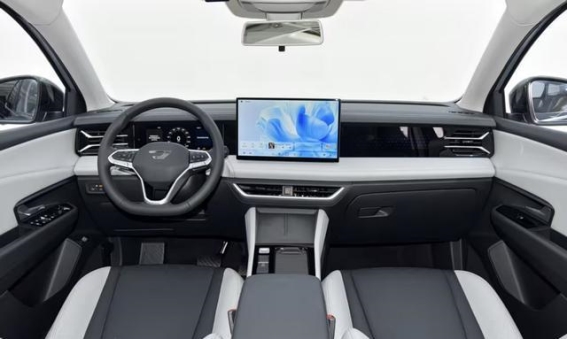 捷达VS8上市：换了外观内饰，实用性依旧平平