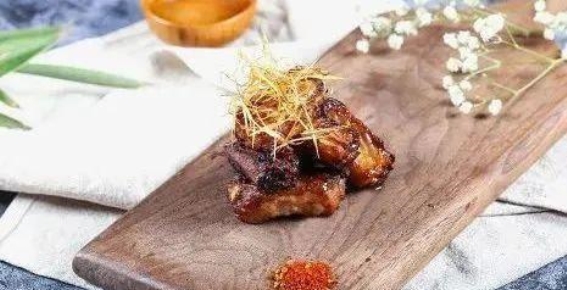 用爱和美食治愈你的胃：四款精致猪肉料理食谱在这个快节奏的时代，唯有爱与美食不可辜负。