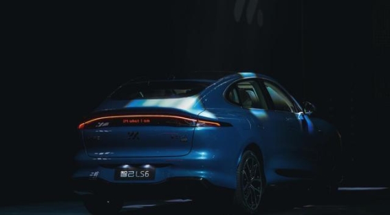 新一代智己LS6增程版：续航与智能的极致平衡