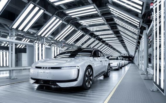 奥迪E5 Sportback预售23.59万元起，挑战传统定价模式