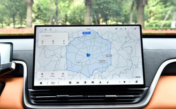 东风奕派2026款eπ008纯电家享版六座：兼顾科技与舒适，家庭出行新选择
