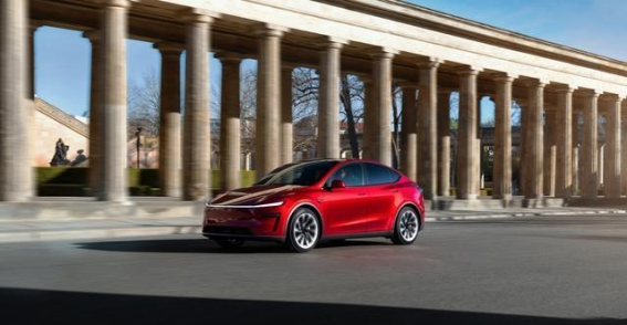 特斯拉的决胜时刻：马斯克与朱晓彤的战略博弈