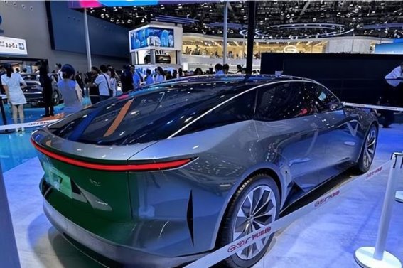 广汽丰田铂智7：引领纯电豪华轿车新时代