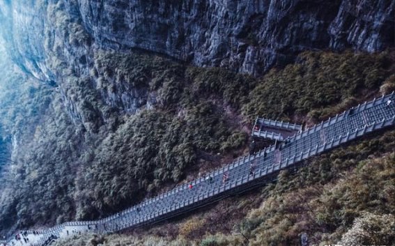 张家界的秘境：韩国游客为何深深着迷，我们从中看到了什么