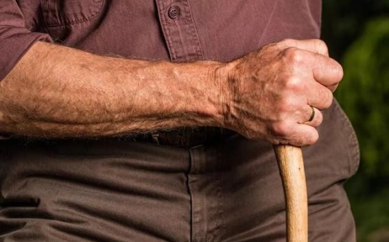 衰老的前兆：身体信号不可忽视