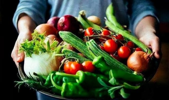 老年人的健康禁忌？别再随便吃茄子了！