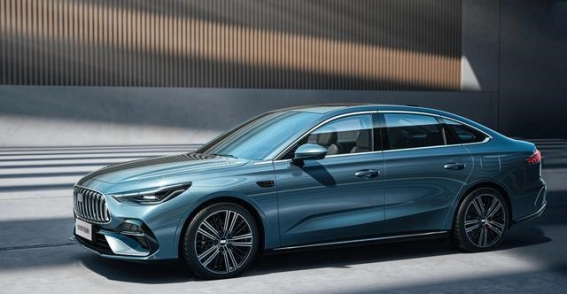 吉利银河星耀6：实用与动感兼得的家轿新选择