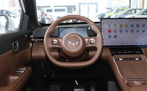 五菱星光S夏季家庭出游的全能好帮手