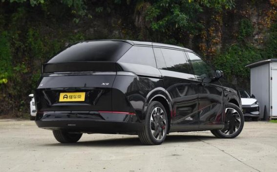 小鹏X9限时购车福利，智能体验全面升级