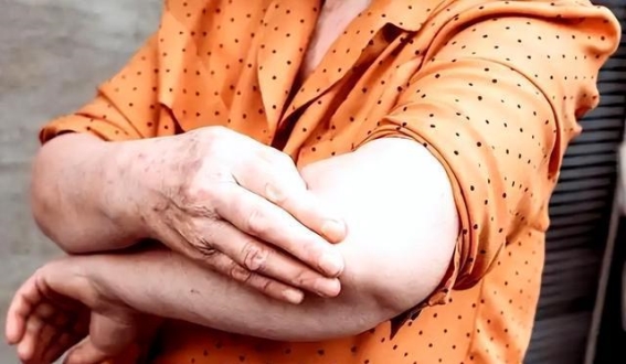 如何保护关节健康？避免这5个行为，减少关节炎的风险