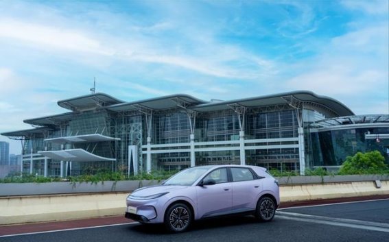 极狐T1：续航不再是难题，智享未来出行