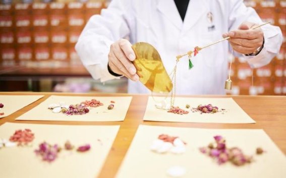 前列腺炎并非无药可治，中医能帮你走出困境