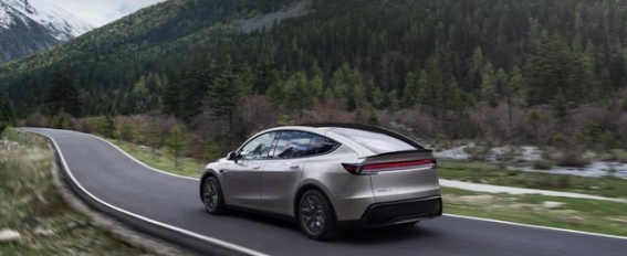 特斯拉Model Y L加长版正式发布，33.9万元起售，领先技术引领豪华电动SUV新风尚