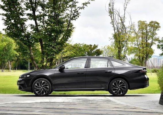 全新大众速腾L正式上市，全面升级的设计与智能配置引领A+级轿车市场