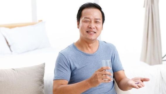 生活习惯成肠癌“催化剂”：重庆男子两年从肠息肉到癌症晚期