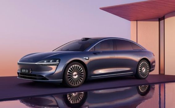 享界新车标发布与品牌发展：新能源汽车市场的破局之作