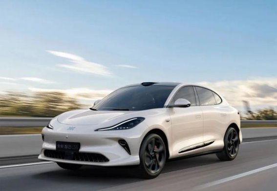 智己11月销量再破万，双6系年终优惠引爆市场