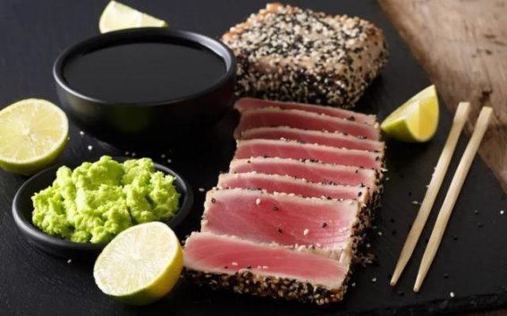 金枪鱼刺身中的致命隐患：组胺中毒背后的冷链风险