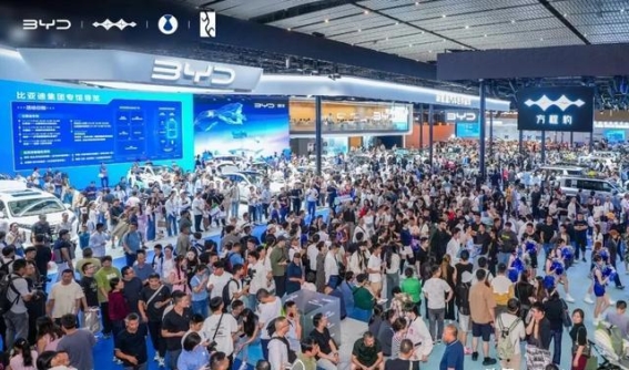 比亚迪8月销量持续增长，全球布局与技术创新双轮驱动