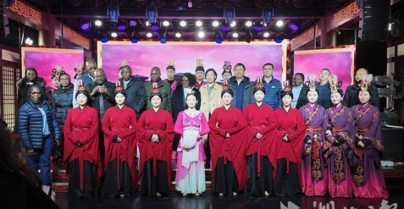 武汉樱花盛宴：春光明媚的江城与千年文化的交织