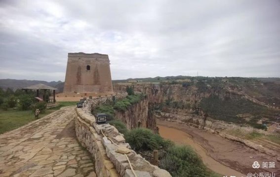 黄河与长城相拥的老牛湾探秘