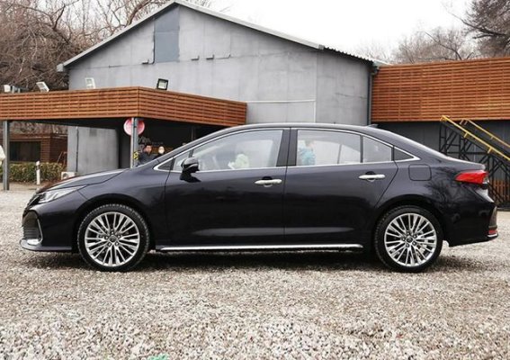 丰田卡罗拉迎来大改款：外观焕新、动力升级，能否打破销量低迷局面？