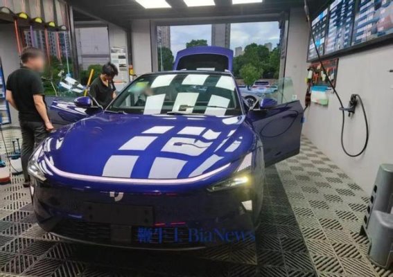 年轻人为何热衷于购买“爆雷车”？背后的消费心理与理性抉择