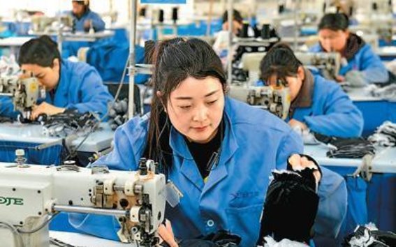 共享冰雪机遇：中国冰雪经济的崛起与全球联动