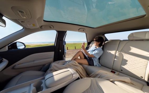 极狐T1：从细节到创新，颠覆传统电动车体验