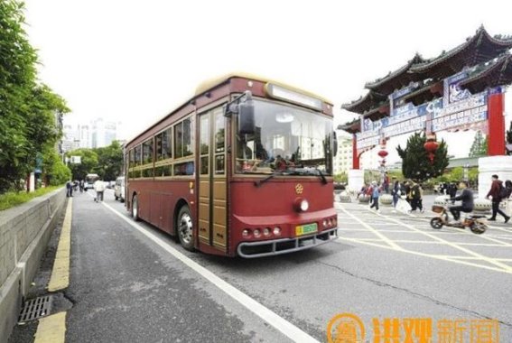 透过铛铛车看南昌的风采与温情