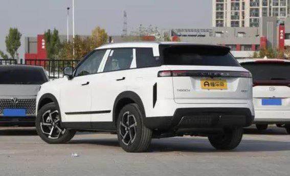 全新瑞虎7高能版：领跑A级SUV的创新之选