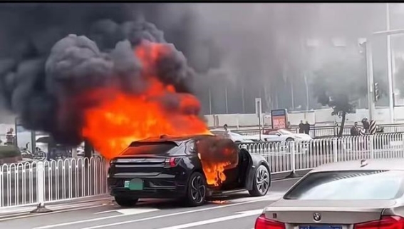 放弃新能源车，重回燃油车的三个理由