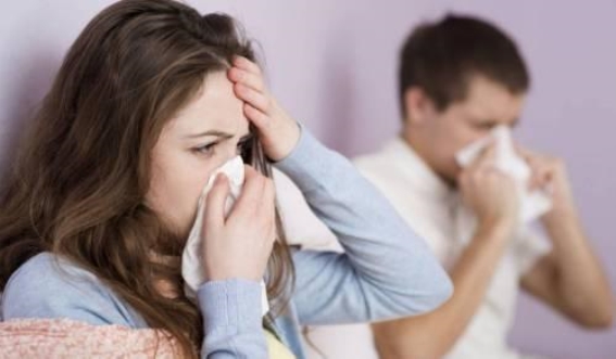 冬季寒冷天气对老年人健康的影响及应对建议