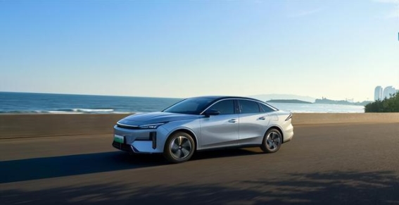 年轻人的大空间理想座驾 7.78万起的银河L6 EM-i正式出场