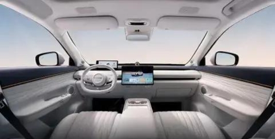 星纪元ET以全能表现诠释诗意旅居新体验